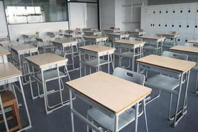 山村学園高等学校 教室(1号館)