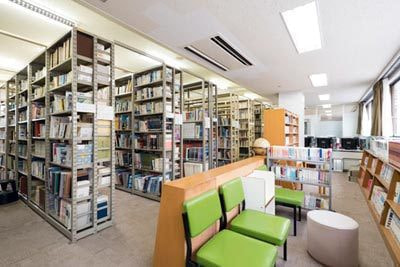 山村学園高等学校 図書室/書架室(2号館)